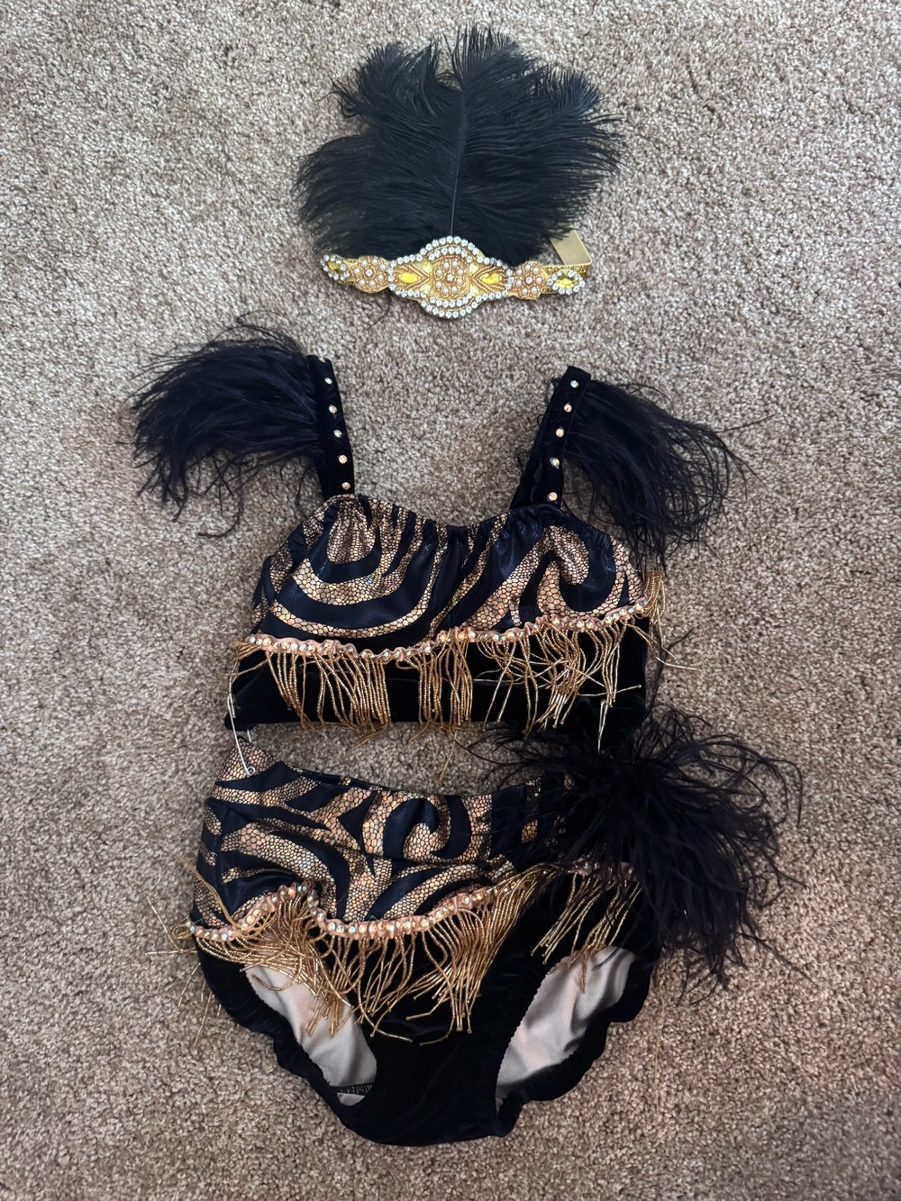 Black and Gold Dance Costume Two-Piece Set + Beautiful Headband